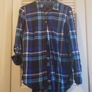 2 Tommy Hilfiger button down